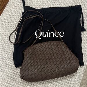 NWOT Quince Italian leather crossbody bag